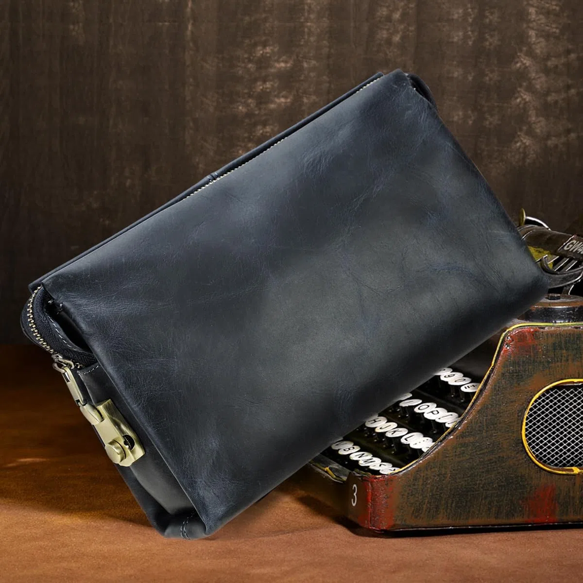 Contacts Pochette da uomo in vera pelle per carte d'identità, grande capacità, con blocco antifurto, da viaggio, passaporto, telefono, borsa a mano con cinturino da polso