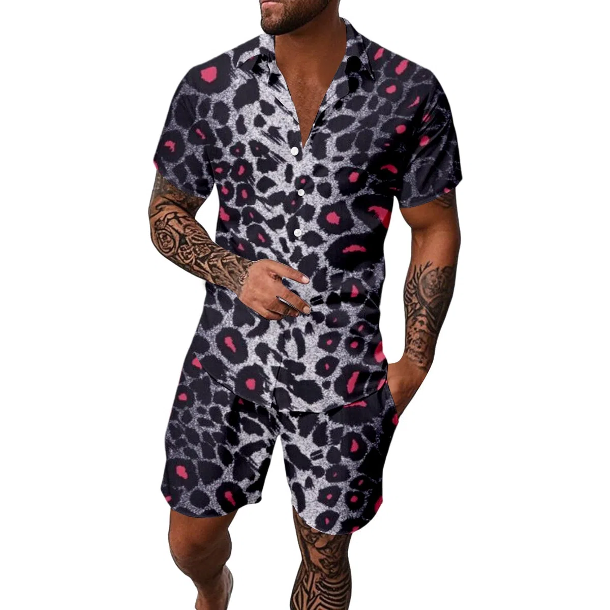 Generisch Set completo da uomo per l'uso quotidiano, elegante camicia con motivo leopardato, moda estiva casual per uomini attenti allo stile