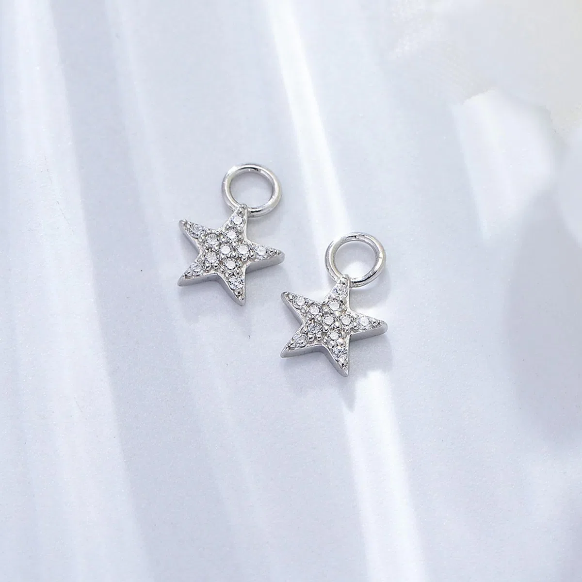 Orecchini a cerchio da donna in oro bianco 9 carati, moissanite pendente stella Huggie oro AU375